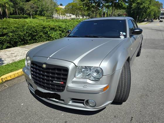 CHRYSLER 300 C 6.1 SRT8 HEMI SEDAN V8 16V GASOLINA 4P AUTOMÁTICO CHRYSLER 300 C 6.1 SRT8 HEMI SEDAN V8 16V GASOLINA 4P AUTOMÁTICO